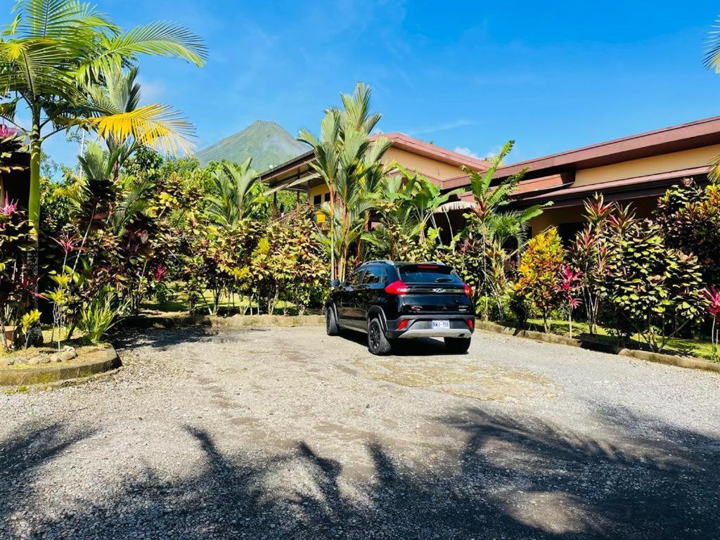 Aunty Arenal Lodge Ла Фортуна Экстерьер фото