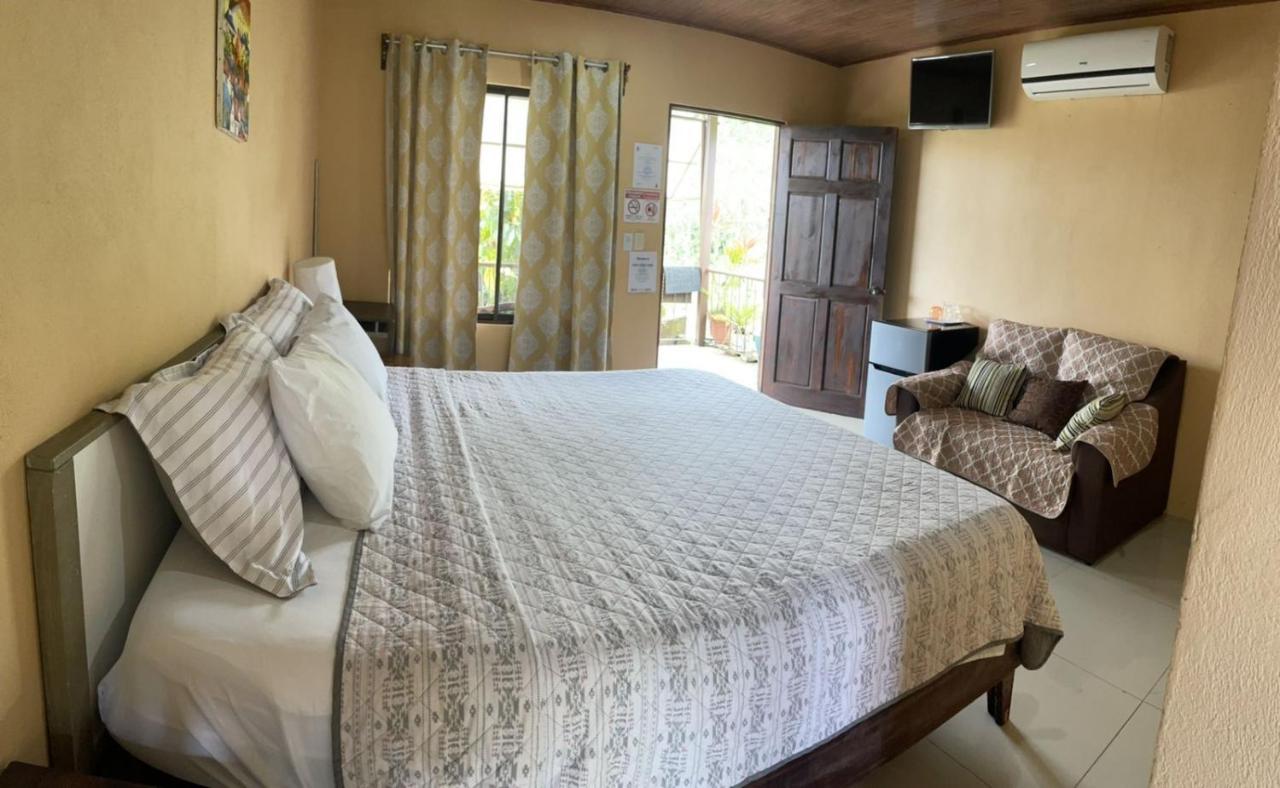 Aunty Arenal Lodge Ла Фортуна Экстерьер фото