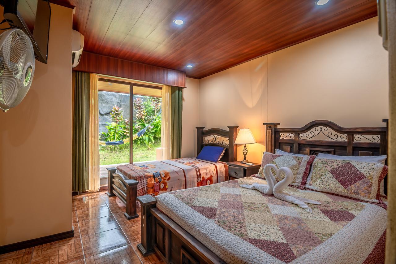 Aunty Arenal Lodge Ла Фортуна Экстерьер фото